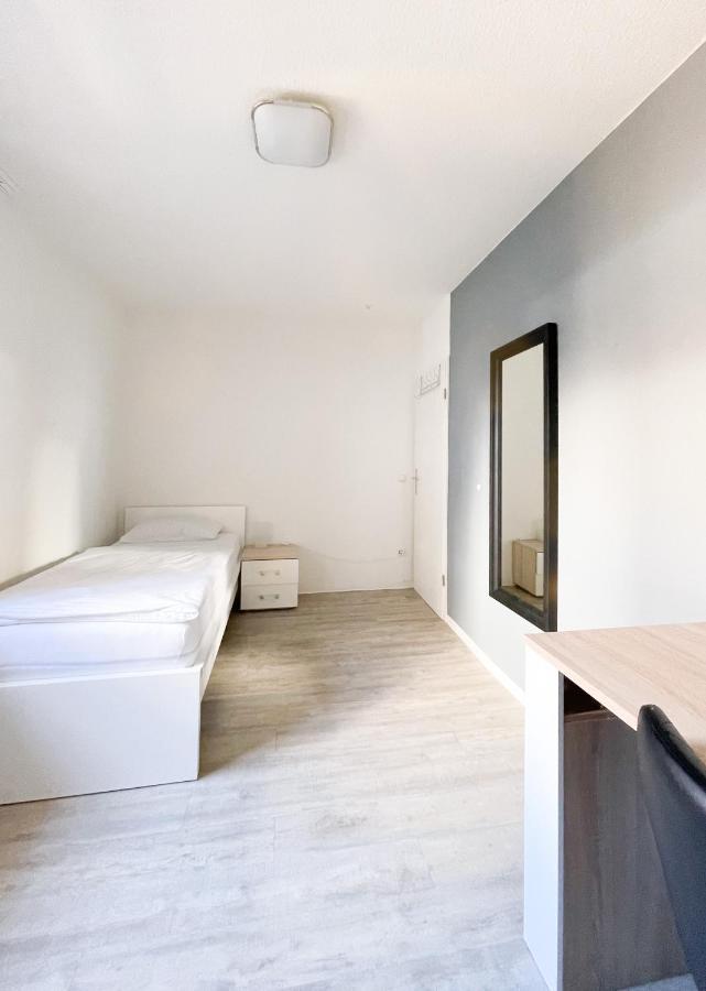 Traumhaftes Privatzimmer In Карлсруэ Экстерьер фото